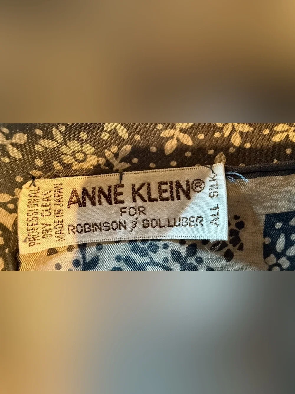 Vtg Robinson Golluber All Silk Anne Klein Blue Floral Grid,Cream Border Luxury